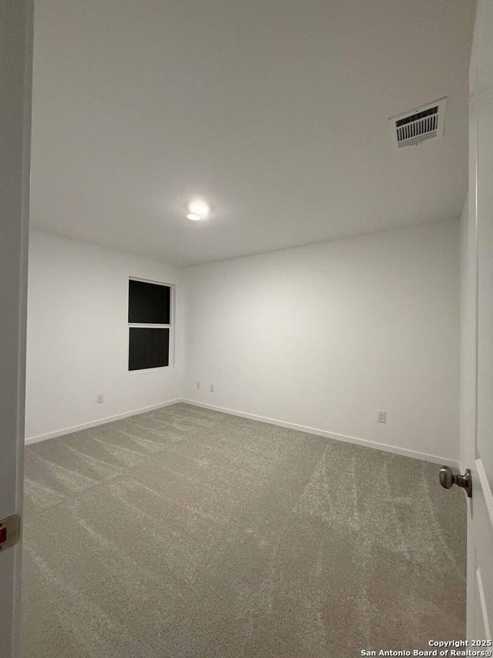 3914 Greensfield Way - Photo 6 of 13