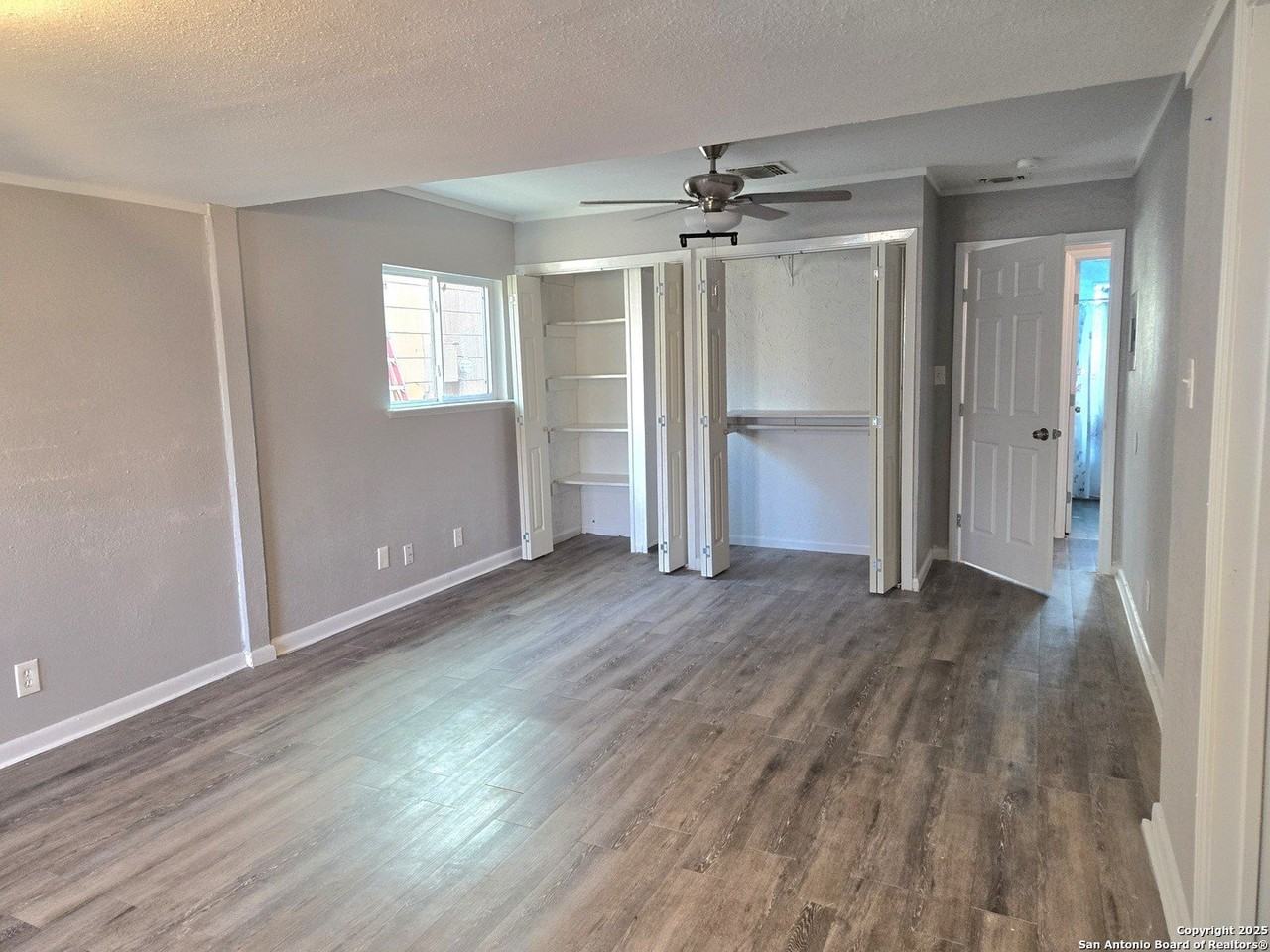 303 Avenue D - Photo 5 of 5