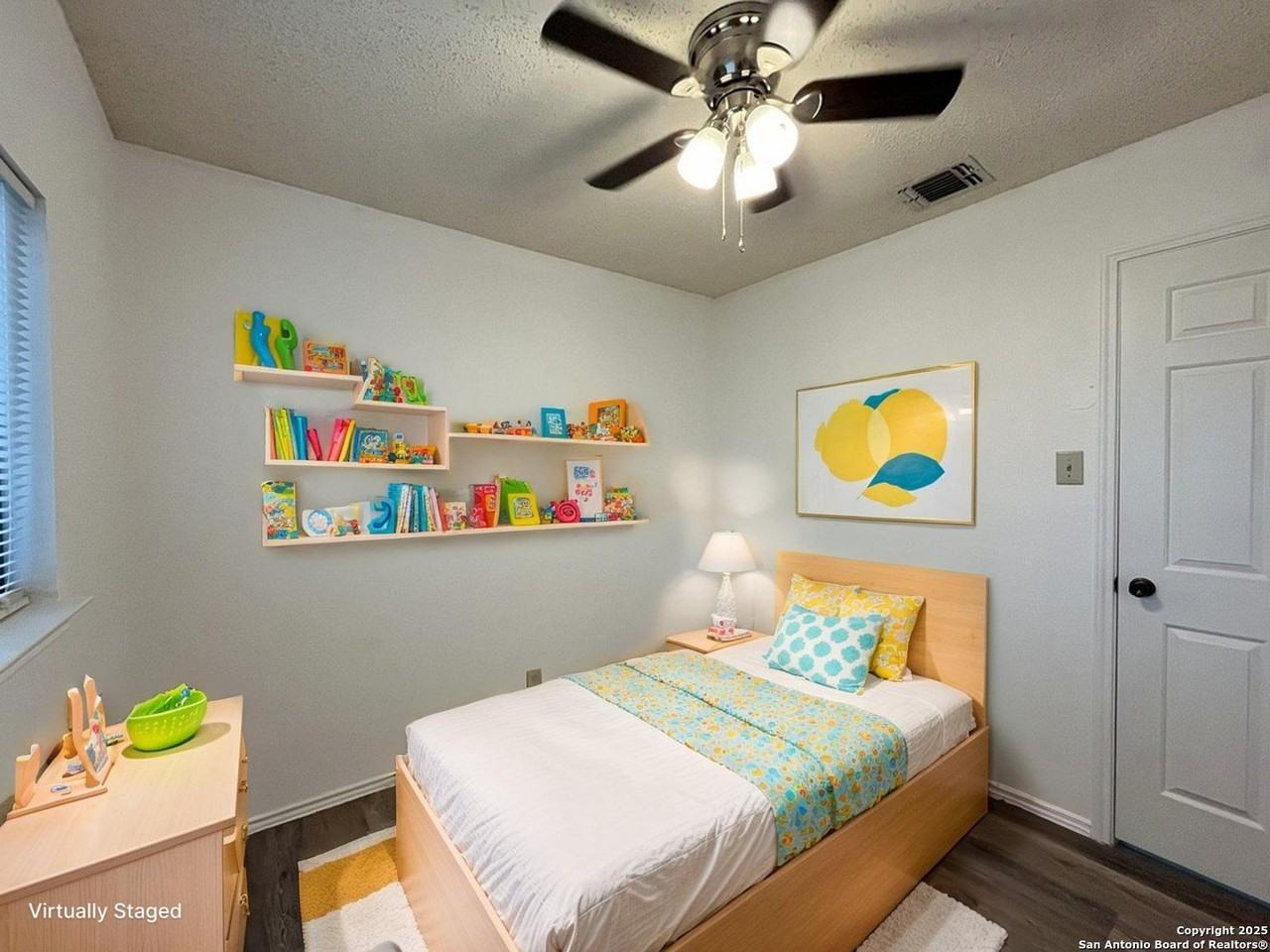 10207 Raven Field Dr - Photo 7 of 36