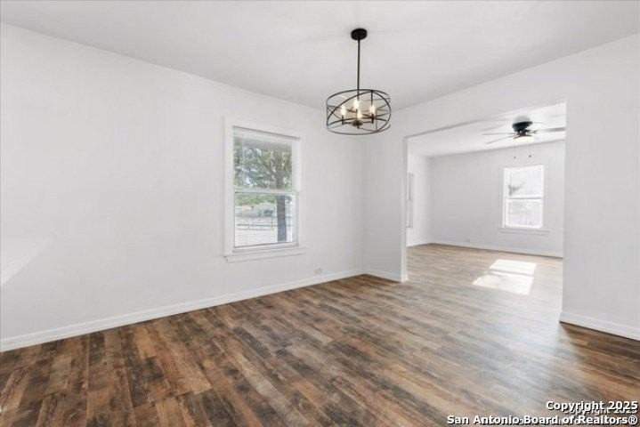 2530 W Mistletoe Ave - Photo 3 of 20