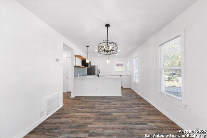 2530 W Mistletoe Ave - Photo 5 of 20