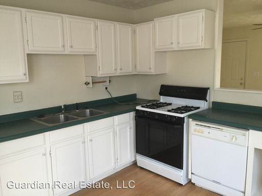 1318 Lindwood Dr - Photo 3 of 8