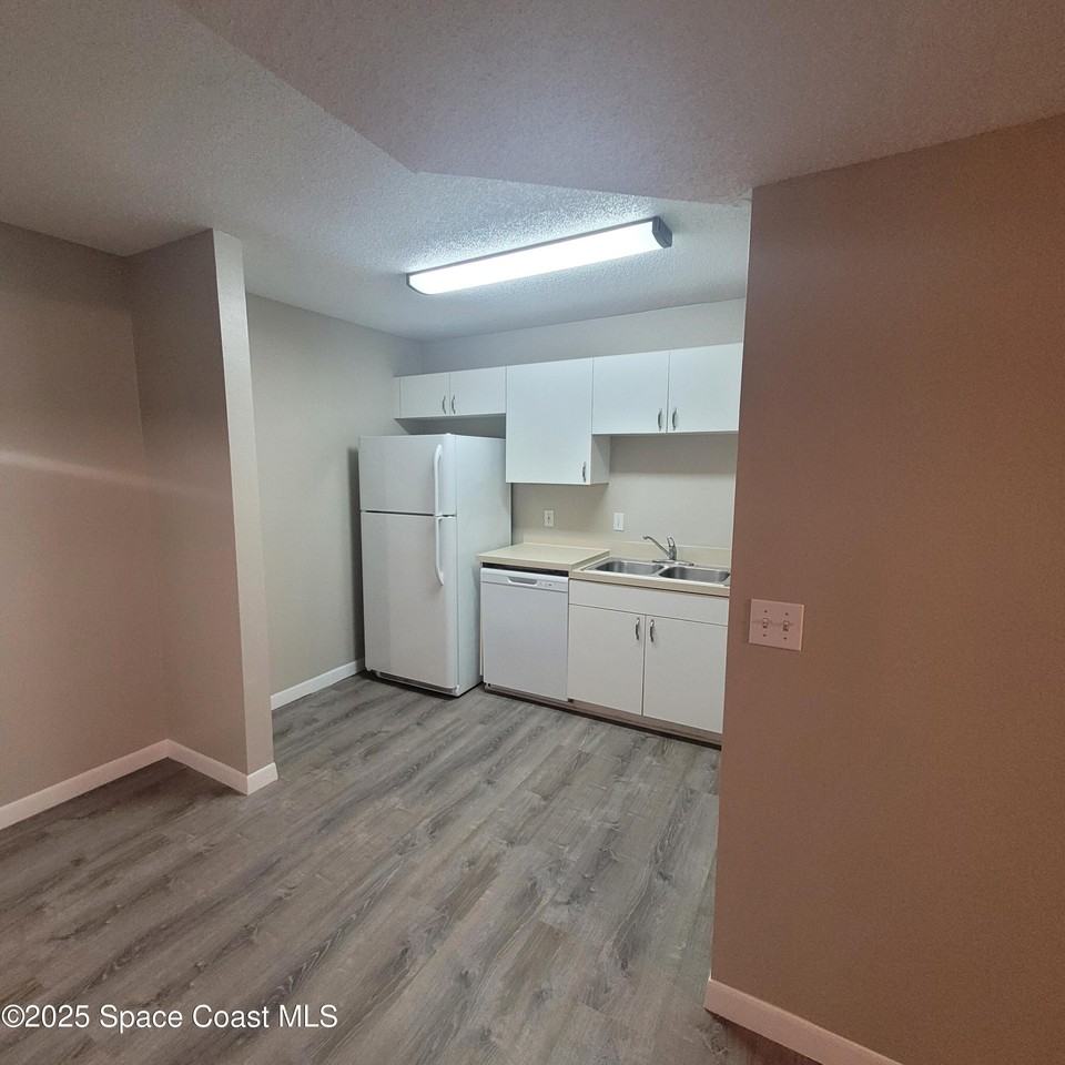 1780 Rocky Wood Cir Apt 106 #106 - Photo 6 of 18