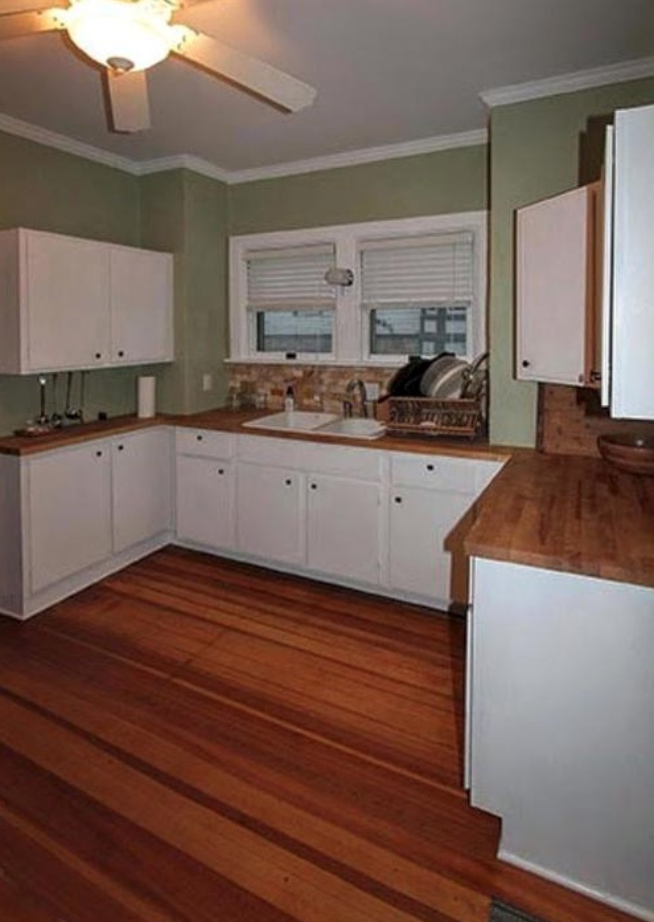 705 W 3rd St - Photo 4 of 11