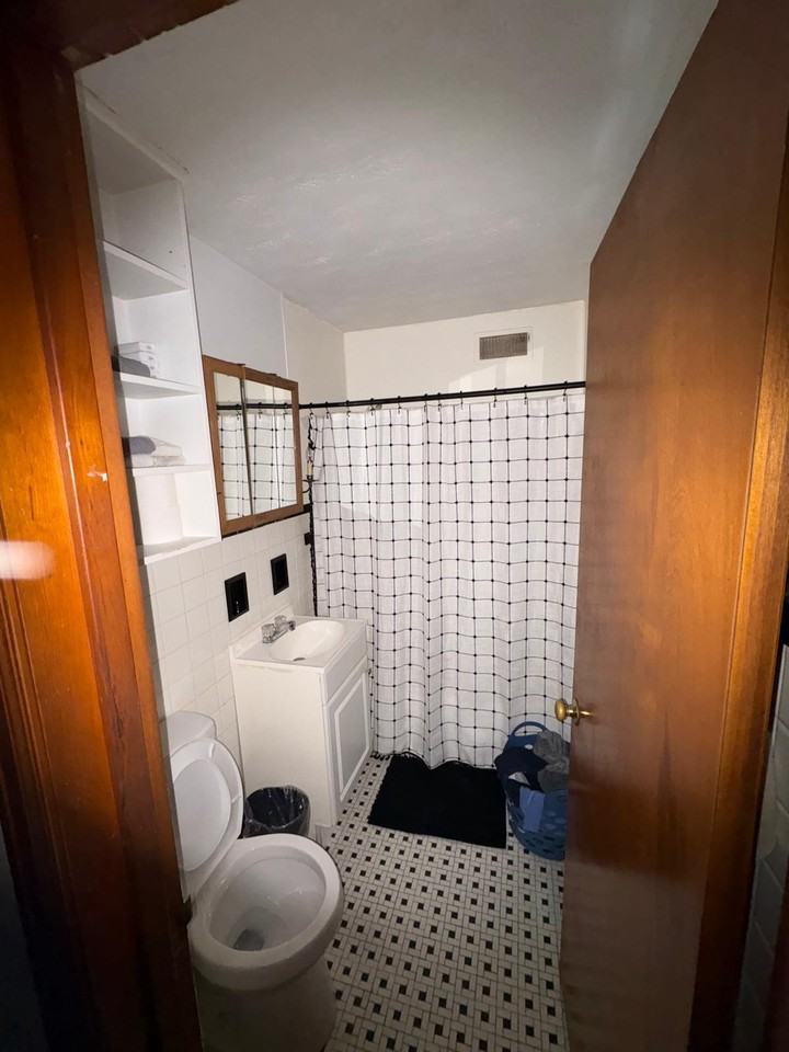 2404 Sunset Blvd #2 - Photo 6 of 8