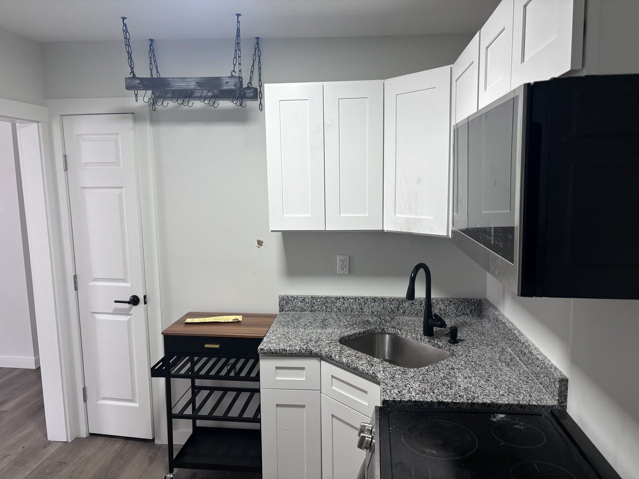 2747 Washington Ave #2 - Photo 5 of 13