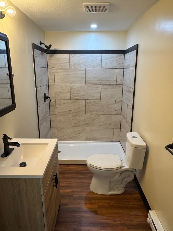 702 Peer St #1 - Photo 3 of 21