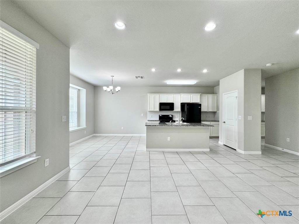 113 Homily Dr - Photo 4 of 35