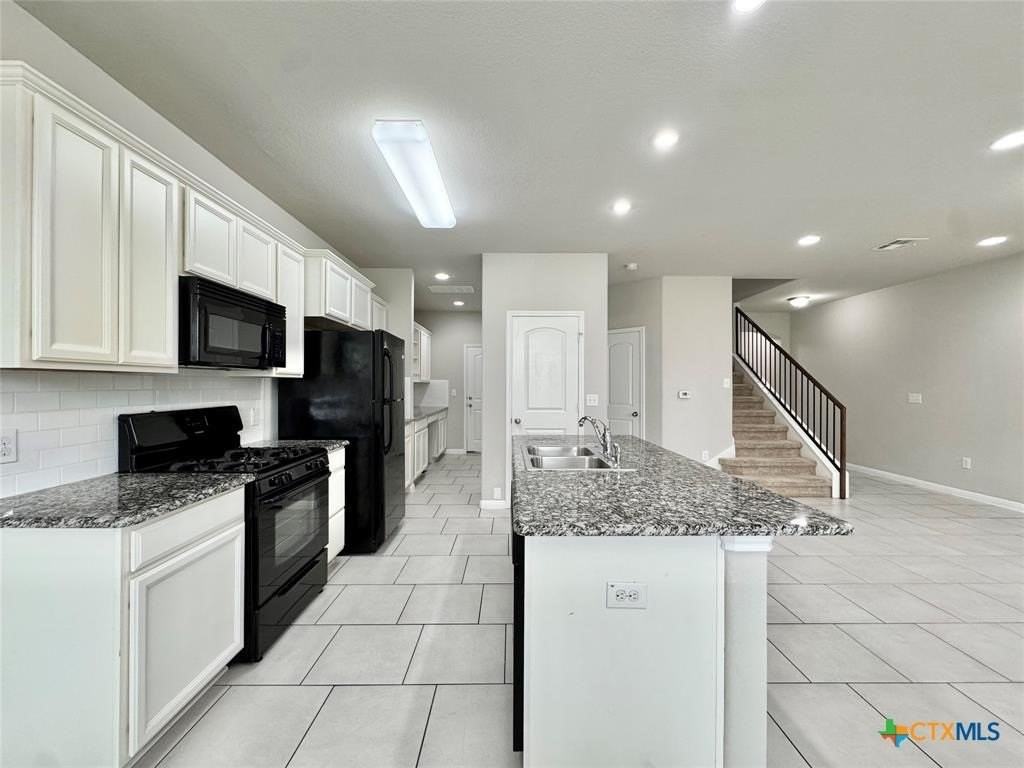 113 Homily Dr - Photo 7 of 35