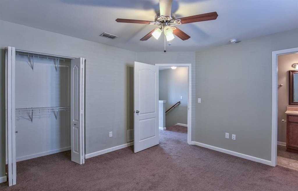 1956 Corvallis Ave Unit 1956 #1956 - Photo 7 of 24