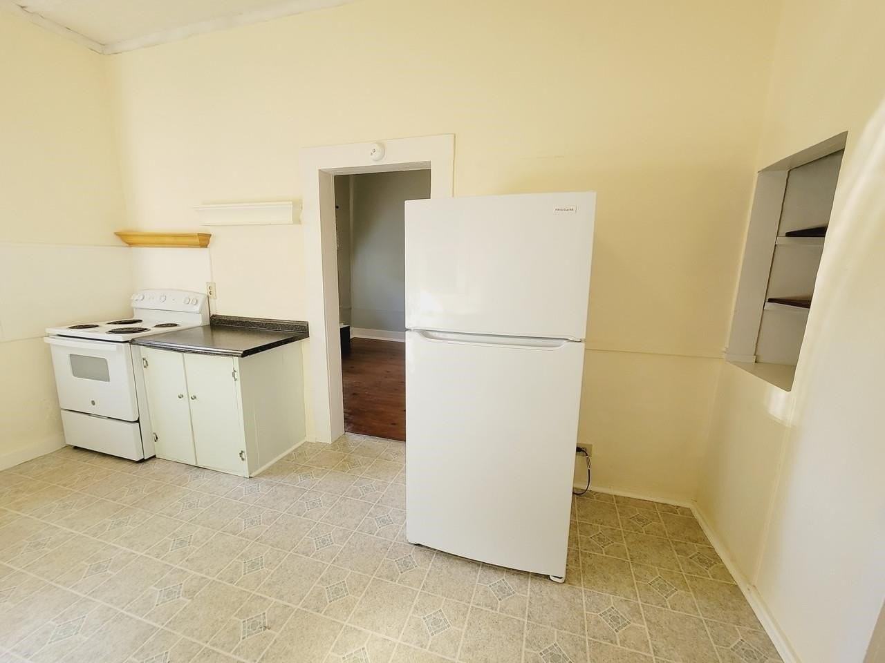 2803 Goodview Ln - Photo 6 of 22