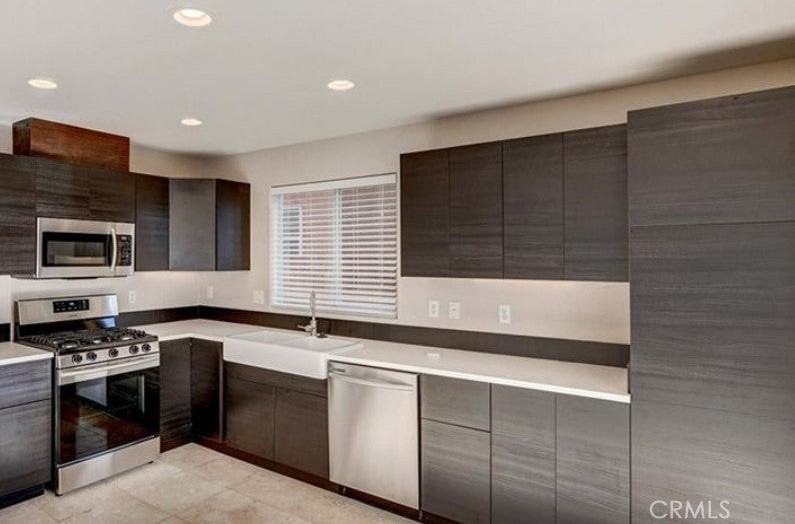 8885 Stallings St - Photo 6 of 19