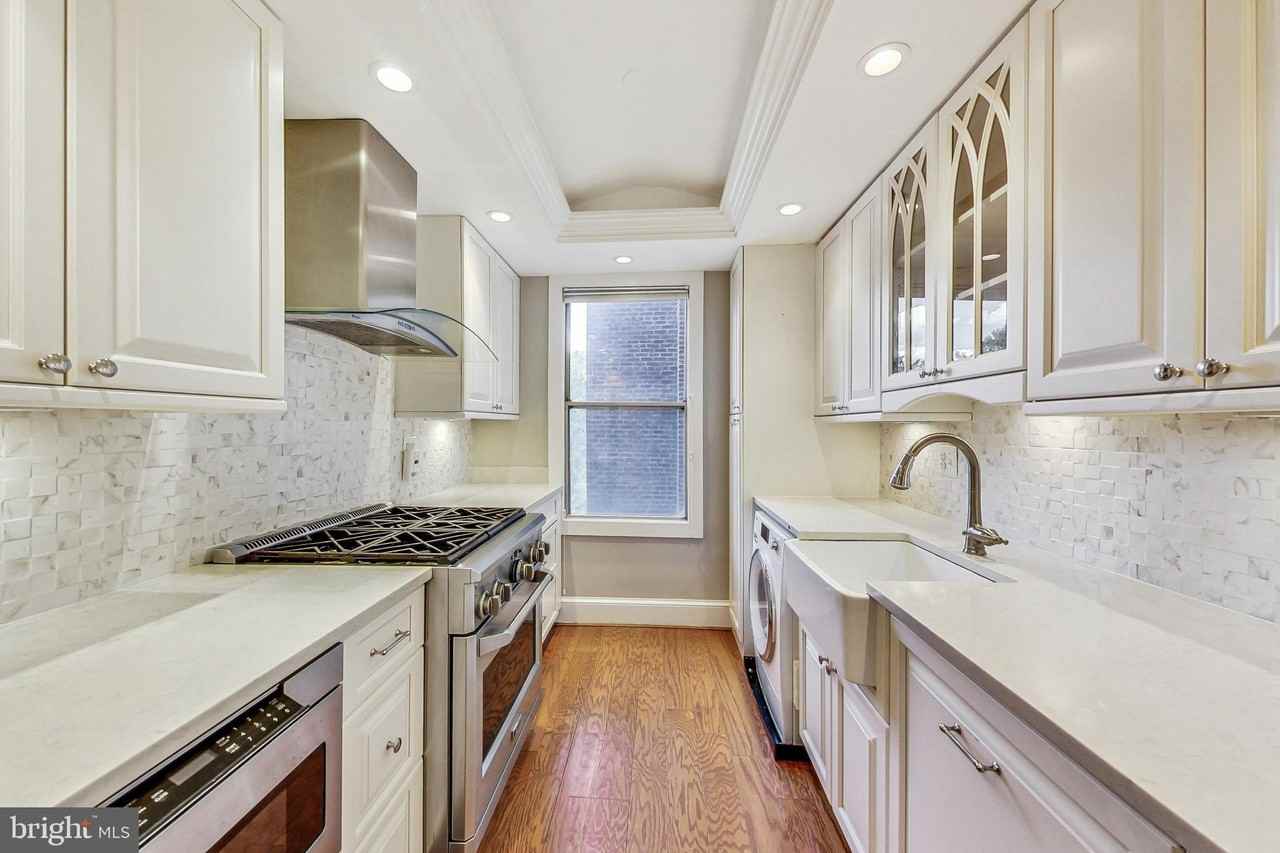 3900 Cathedral Ave Nw Apt 304a #304A - Photo 2 of 30