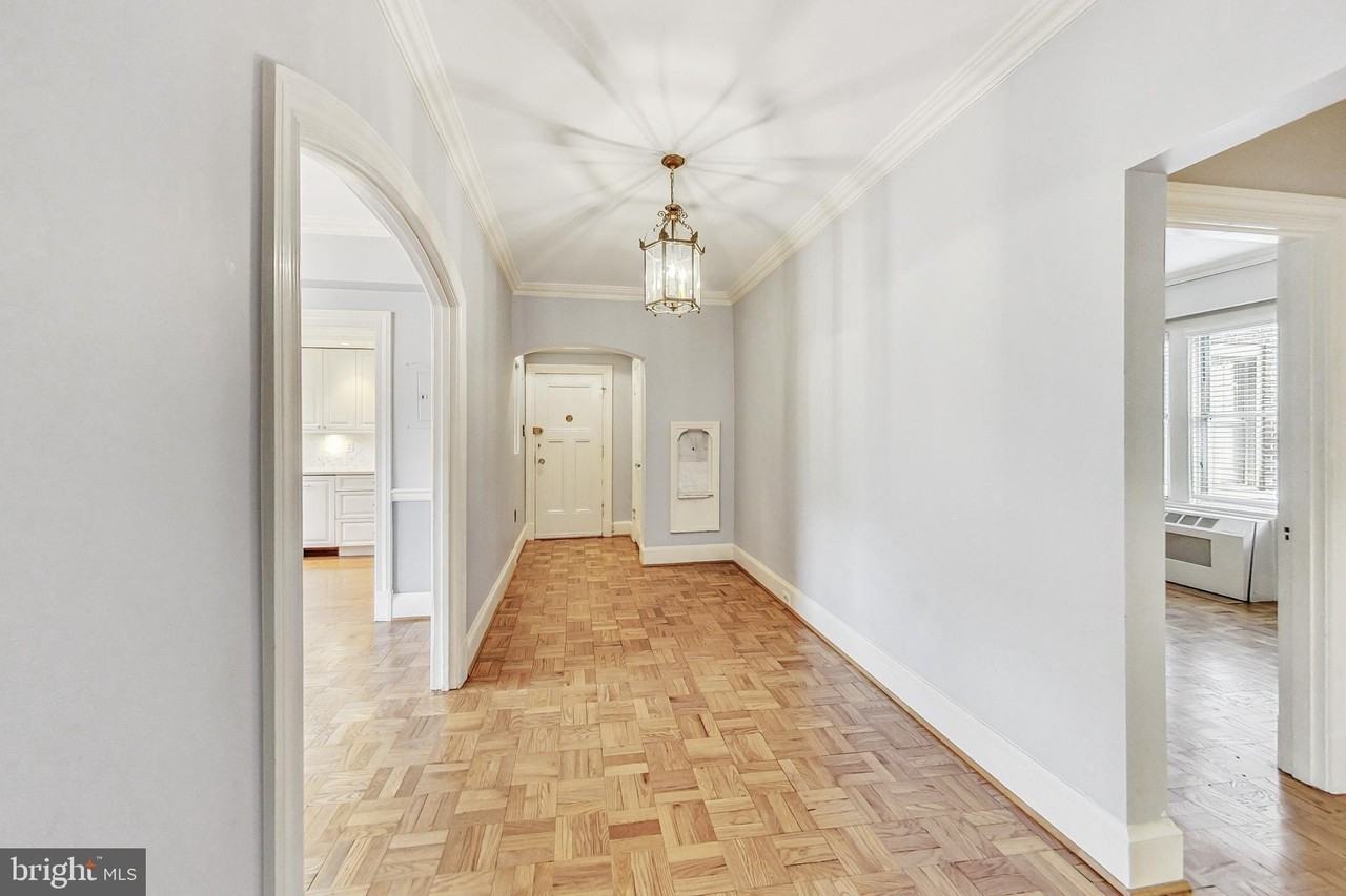 3900 Cathedral Ave Nw Apt 304a #304A - Photo 6 of 30