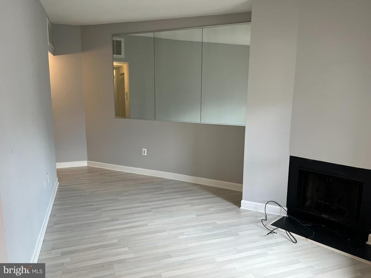 615 3rd St Ne Apt 3 #3 - Photo 3 of 16