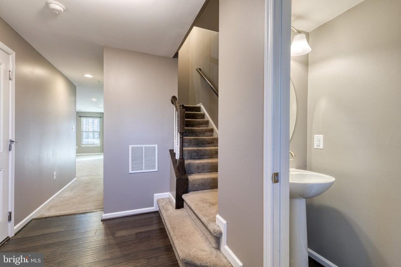 7635 Telamon Way - Photo 3 of 34