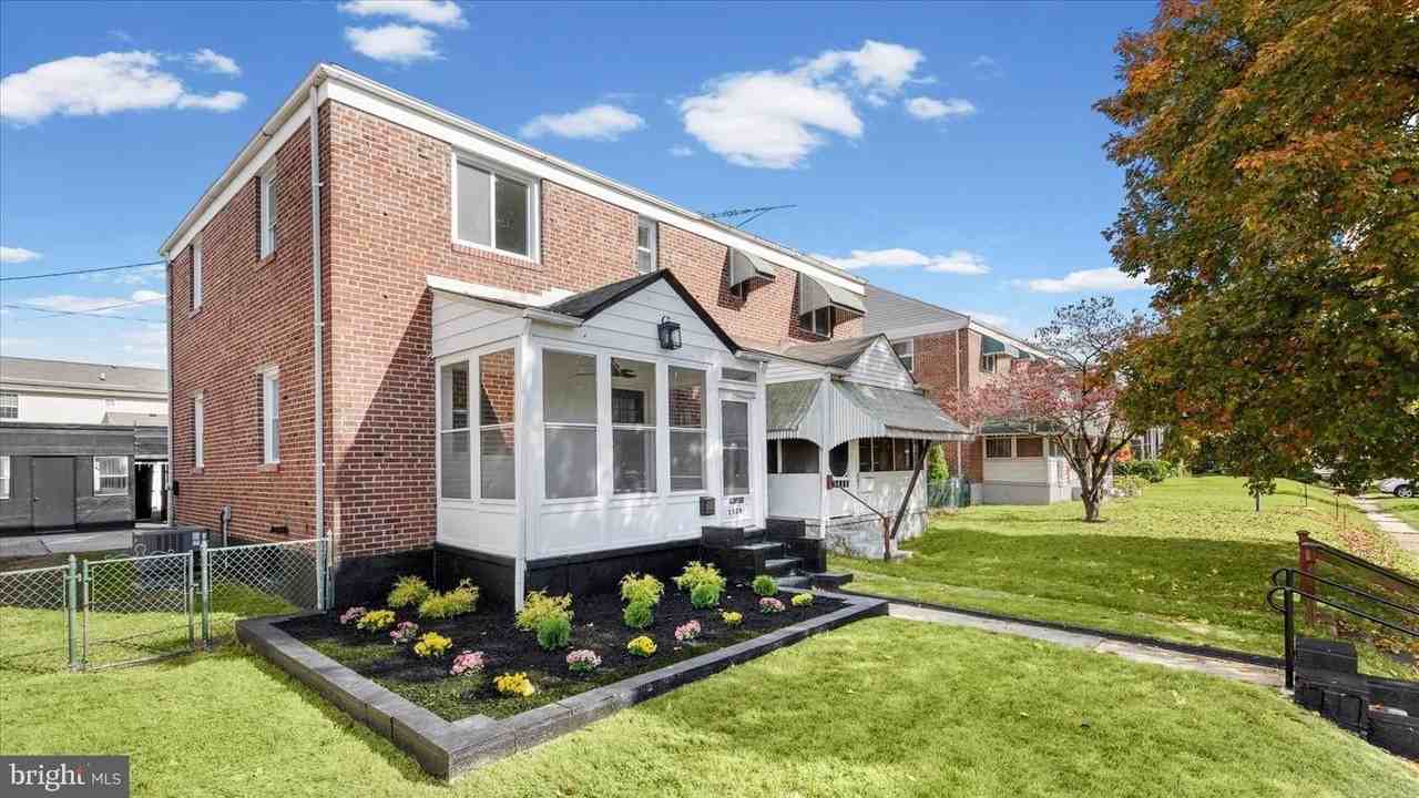 2529 Liberty Pkwy - Photo 2 of 33