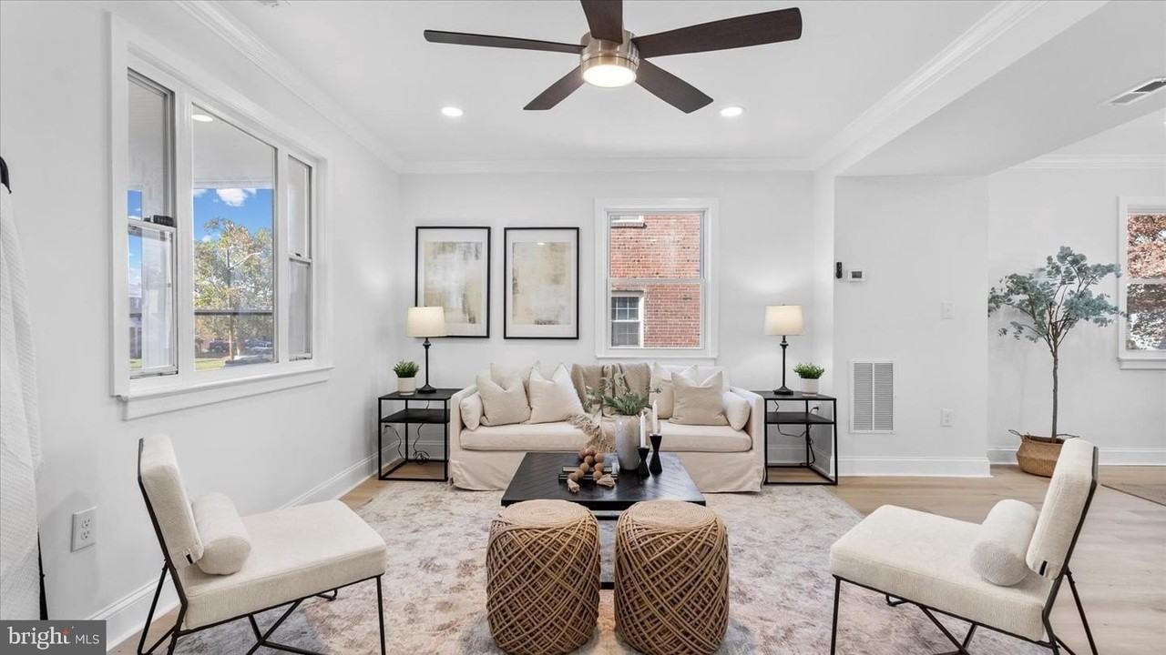 2529 Liberty Pkwy - Photo 4 of 33