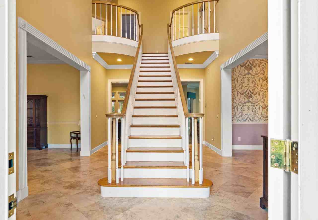 6445 Renwick Cir - Photo 7 of 50