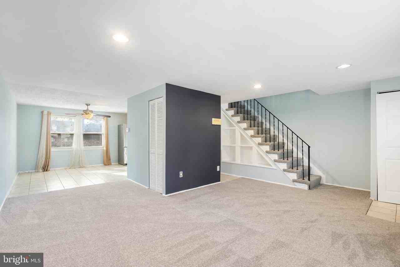 7633 Allendale Dr - Photo 6 of 25