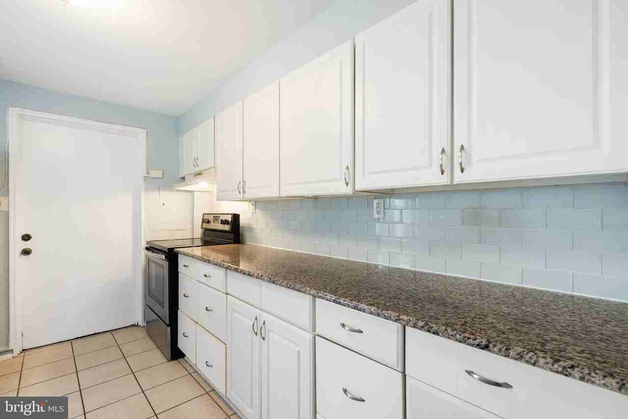 7633 Allendale Dr - Photo 7 of 25