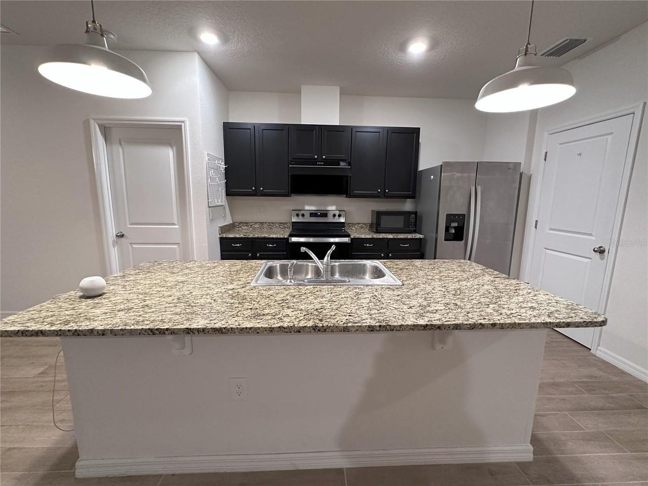 8273 Sw 60th Rd - Photo 3 of 13