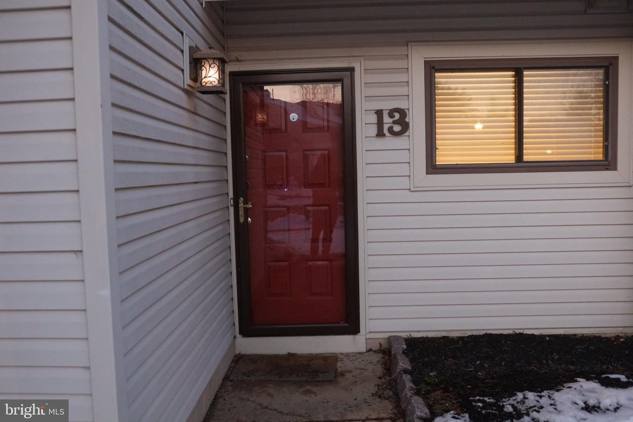 13 Tulip Ct - Photo 2 of 24