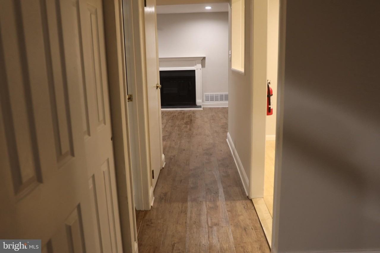 13 Tulip Ct - Photo 7 of 24