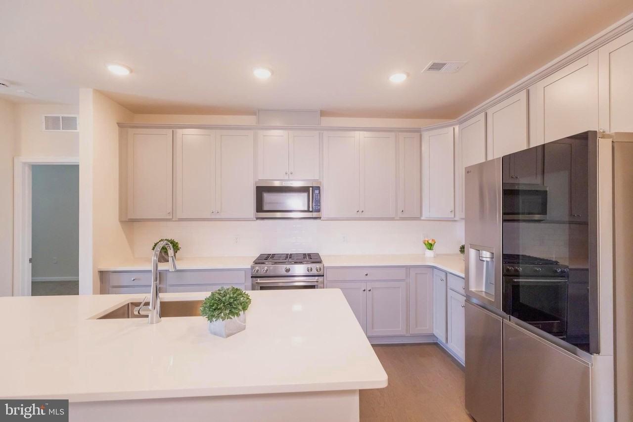 1 Culvert Dr Unit 211 #211