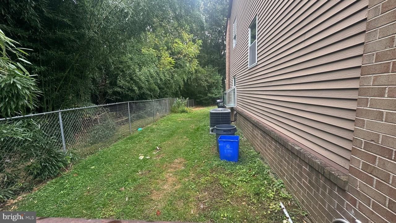 135 Hollybrooke Dr - Photo 3 of 26