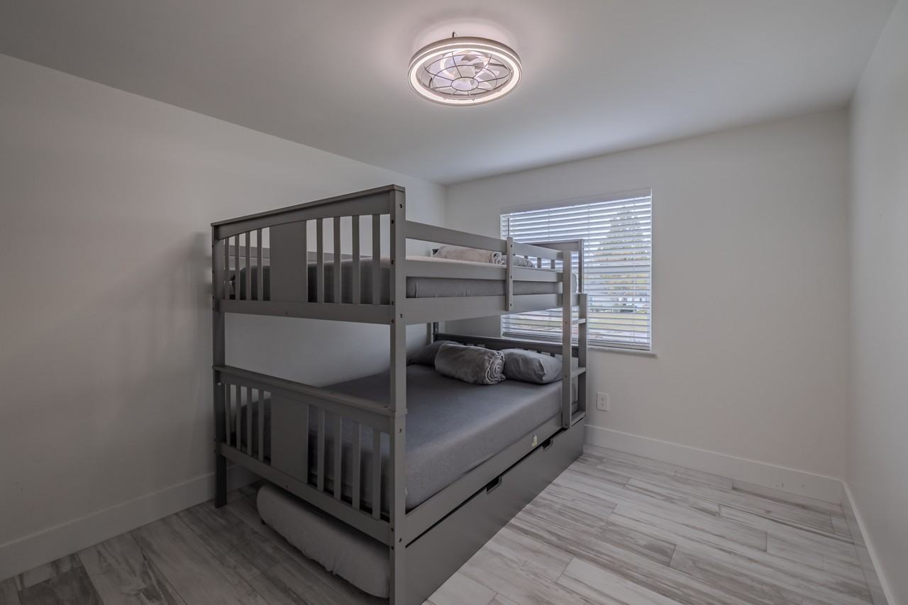 23700 Lake Hills Dr - Photo 6 of 50