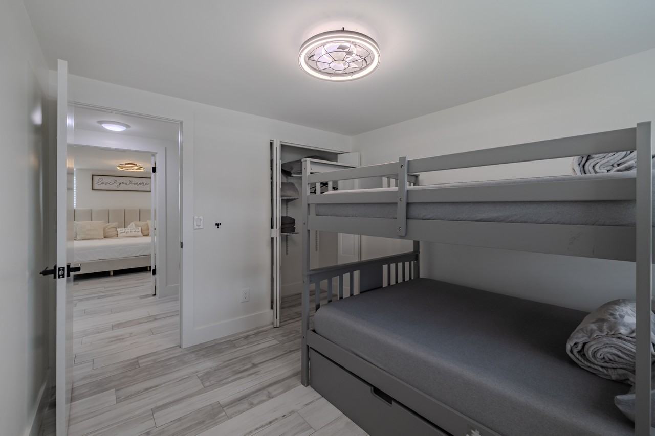 23700 Lake Hills Dr - Photo 7 of 50