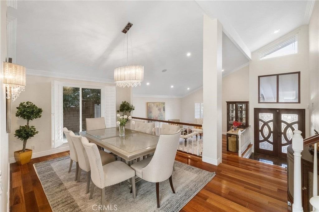 23624 Elkwood St - Photo 7 of 30