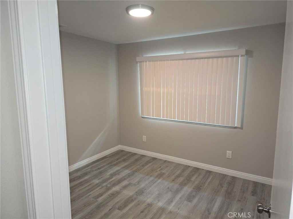 18605 New Hampshire St - Photo 3 of 10