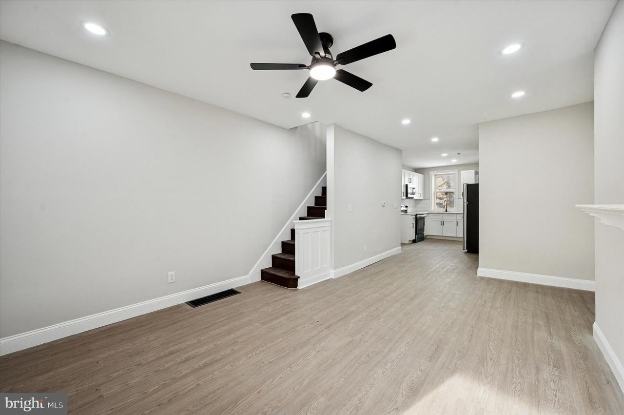 2165 Conlyn St - Photo 4 of 19