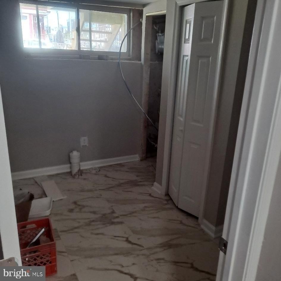 566 Sentner St Unit B #B - Photo 4 of 8