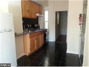 1843 S 4th St - Photo 4 of 5