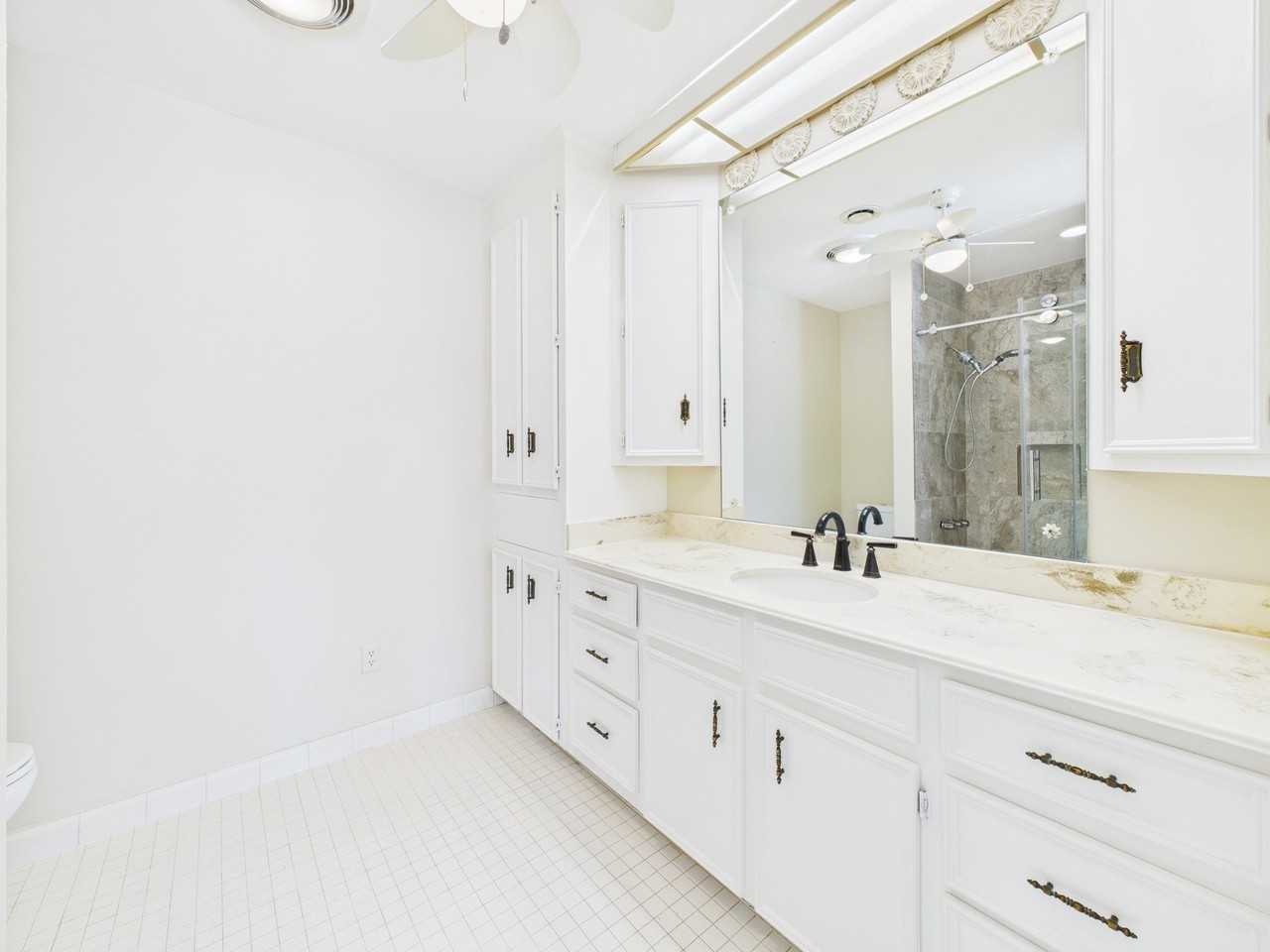 7608 Del Monte Dr - Photo 7 of 47