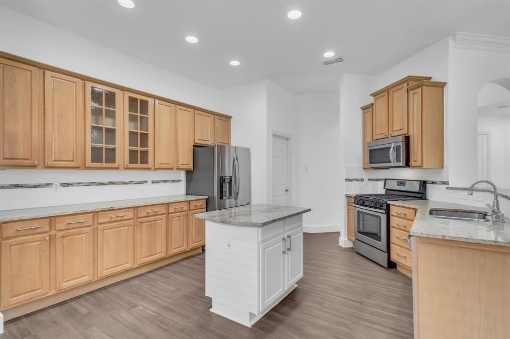 4024 Mattise Dr - Photo 6 of 15