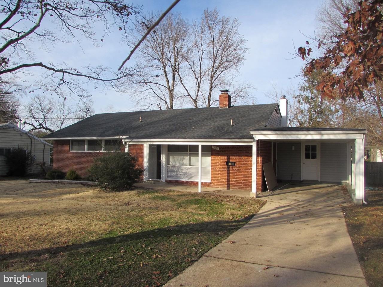 7305 Charlotte St - Photo 2 of 16