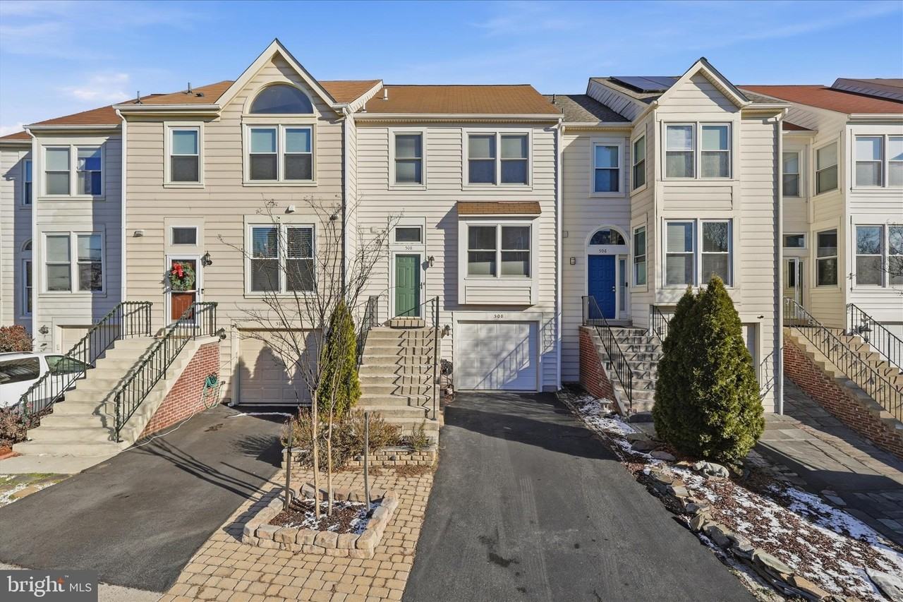 508 Dakota Dr - Photo 2 of 29