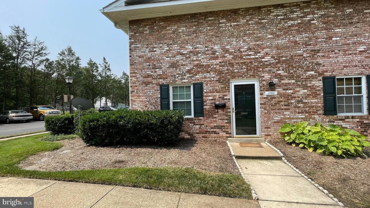 8766 Walutes Cir Unit D #D - Photo 7 of 8