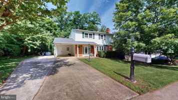 featured image of 6602 Greenview Ln