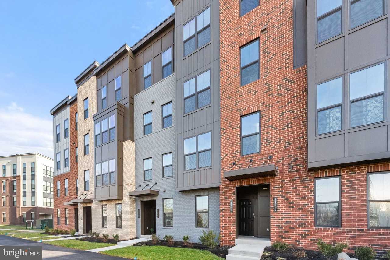 21791 Express Ter - Photo 3 of 50