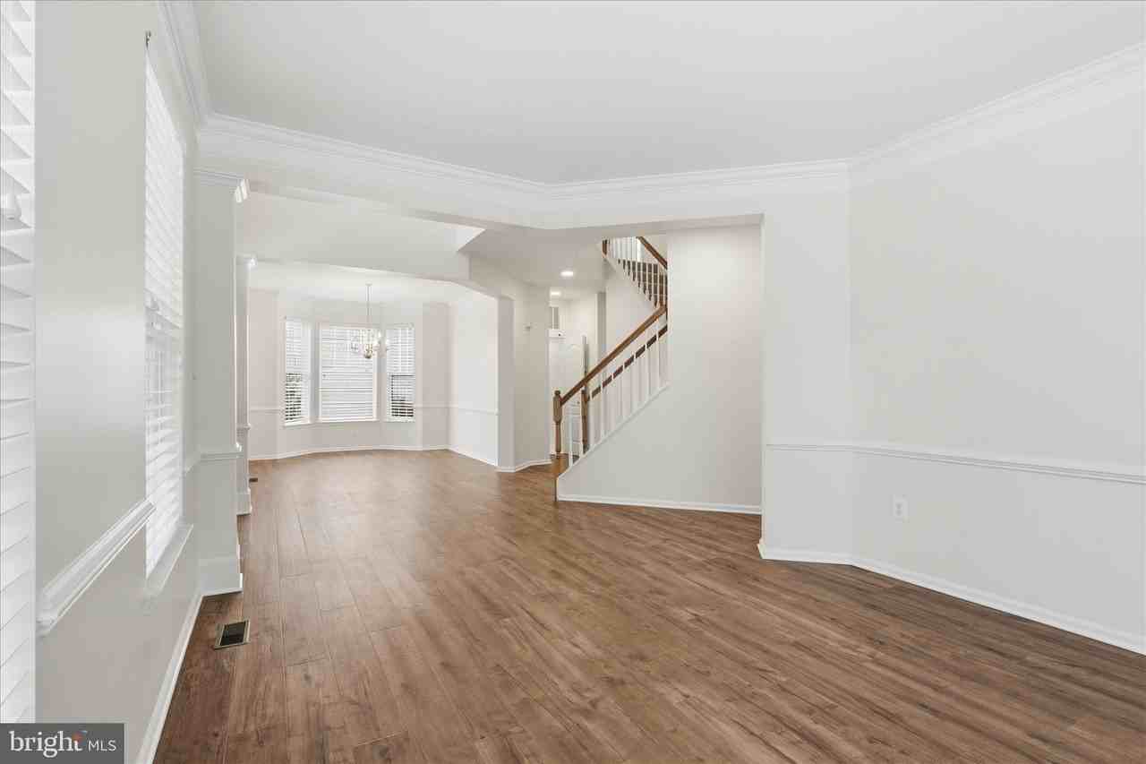 43438 Oxen Ln - Photo 7 of 41