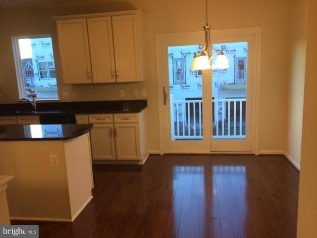 25631 Pleasant Valley Rd - Photo 6 of 18