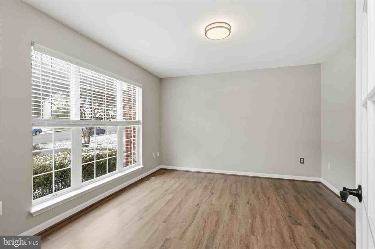 9212 Zachary Ct - Photo 6 of 50