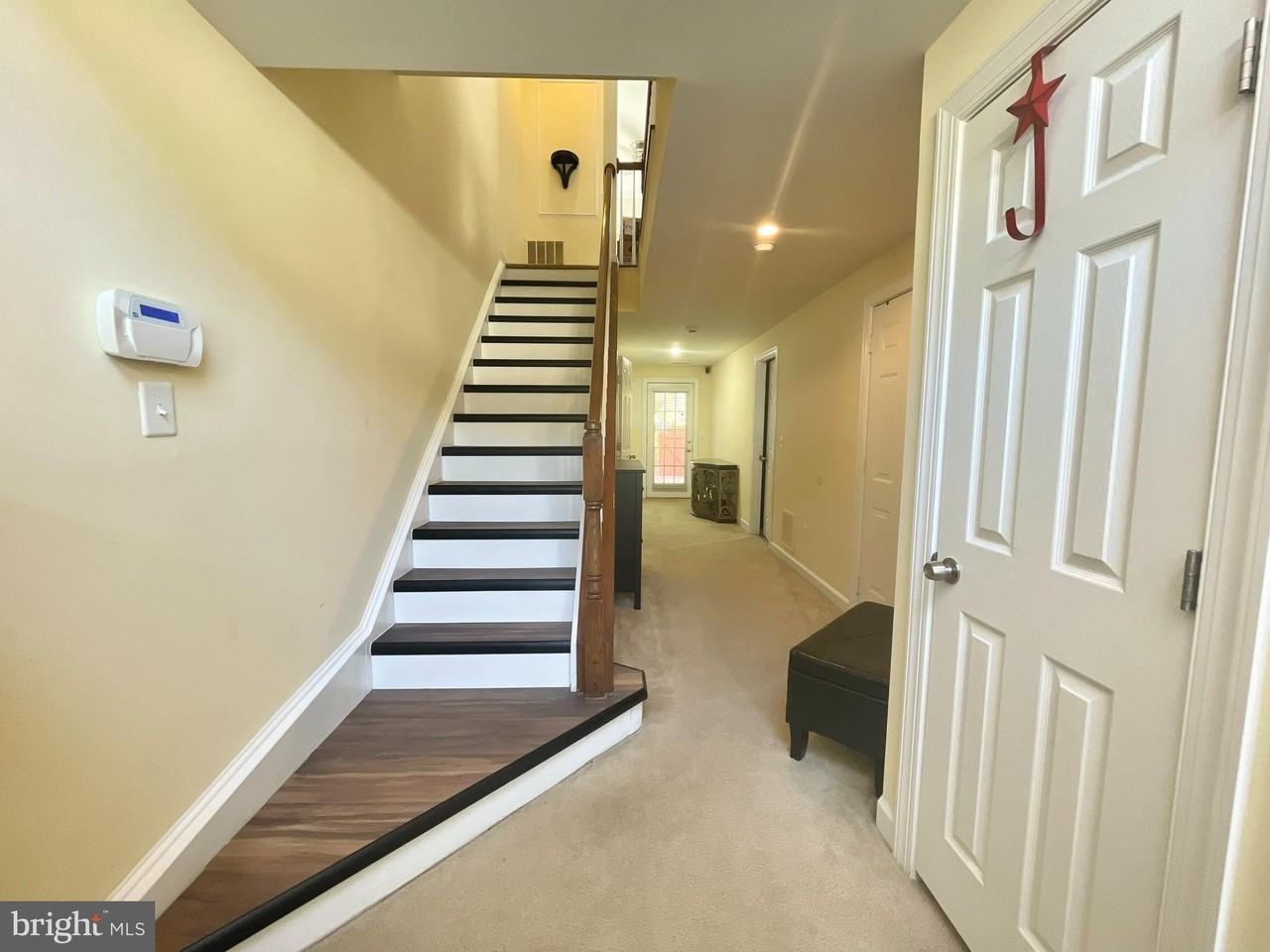 14069 Madrigal Dr - Photo 2 of 11