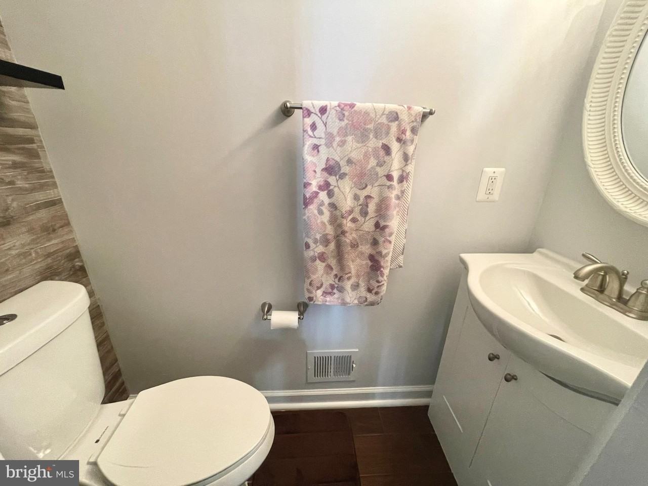 14069 Madrigal Dr - Photo 4 of 11