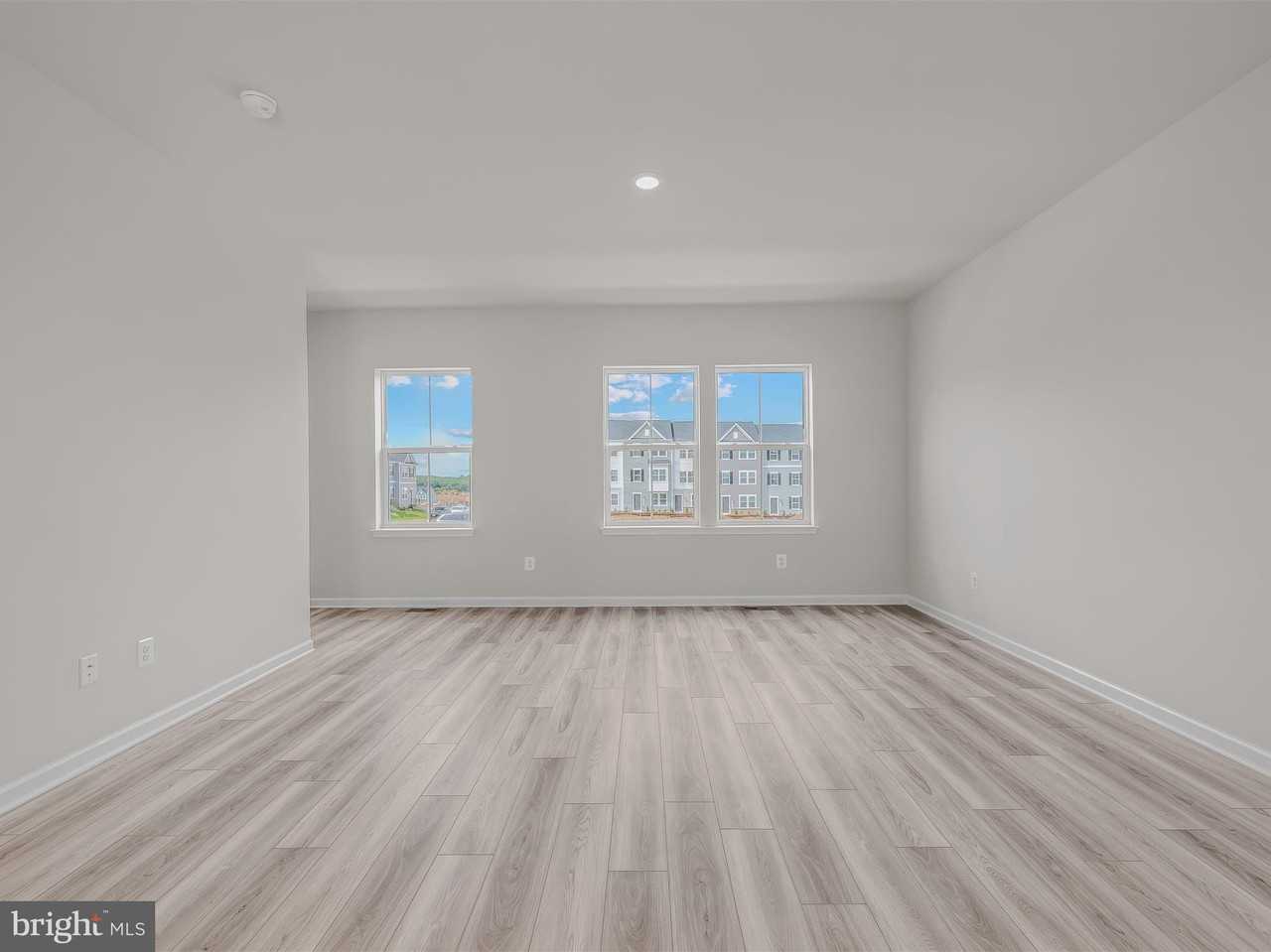 1230 Cedar Valley Rd - Photo 7 of 29